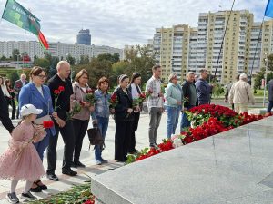 Дань памяти героев